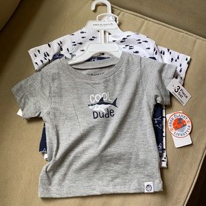 NWT Free Planet 3 pc. Cotton shark themed set